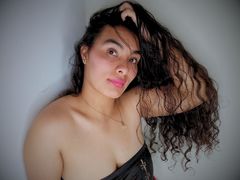 DahianRoss - female with black hair and  big tits webcam at LiveJasmin