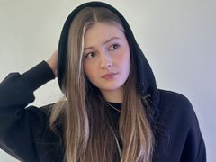 DainaFranklin from LiveJasmin