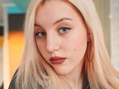 DainaMatko from LiveJasmin
