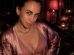 DaishaSweet - female webcam at LiveJasmin