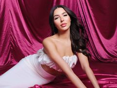 DaisyCharlton - female with brown hair webcam at LiveJasmin