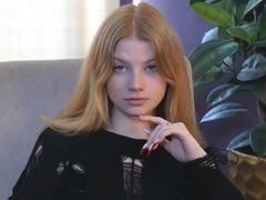 DaisyCure from LiveJasmin