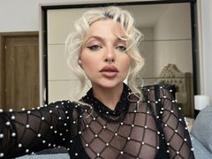 DaisyDiamondX from LiveJasmin