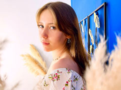 DaisyWane - blond female webcam at LiveJasmin