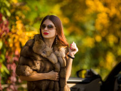 DangerMissDian - female with red hair webcam at LiveJasmin