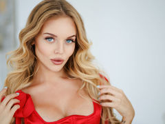 DaniellaMur - blond female with  big tits webcam at LiveJasmin