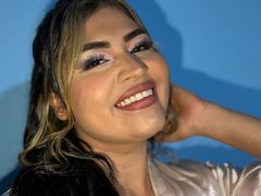 IshaBahamon from LiveJasmin