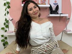 DannyLuuu - female with black hair webcam at ImLive