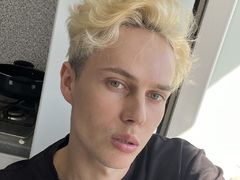 DannyTeeth from LiveJasmin