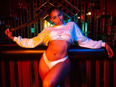 DayanaKeiler - female with black hair and  big tits webcam at LiveJasmin