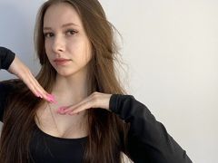 DeandraKishi - female with brown hair webcam at LiveJasmin