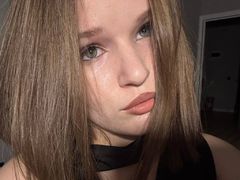 DebbieBurns - blond female webcam at LiveJasmin