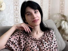 DebraDixon - female with black hair and  small tits webcam at LiveJasmin