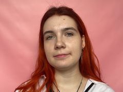 DeedraGlorys - female with brown hair webcam at LiveJasmin