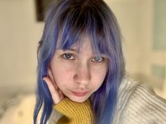 DeidreSarin - female with brown hair and  big tits webcam at LiveJasmin