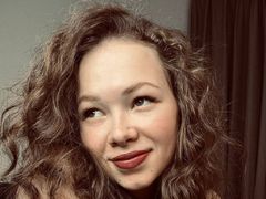 DejaFaure from LiveJasmin