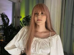 DelilahTaylor - blond female webcam at LiveJasmin