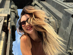 DelindaGaris from LiveJasmin