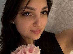 DeloisKuwana from LiveJasmin