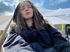 DelorisAhaus - female with brown hair and  big tits webcam at LiveJasmin