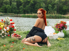 DemiCruz - female with black hair and  big tits webcam at LiveJasmin