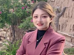 DengPing from LiveJasmin