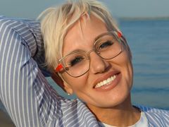 DianaDelana from LiveJasmin