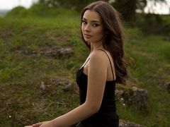 DianaHeath - female with brown hair webcam at LiveJasmin