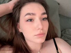DianaKuakini from LiveJasmin