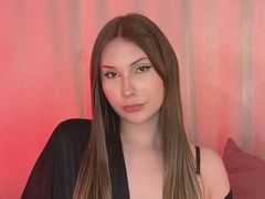 DianaRogue - shemale with brown hair webcam at LiveJasmin