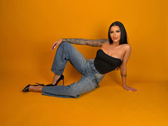KylieSummer - female with black hair and  big tits webcam at LiveJasmin
