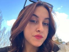 DiedraCzerno - female with brown hair webcam at LiveJasmin