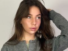 DioneGonzoles from LiveJasmin