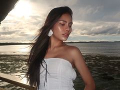 DixieEnchan - shemale with brown hair webcam at LiveJasmin