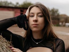 DollyFane - female with brown hair and  big tits webcam at LiveJasmin