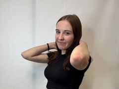 DominoBasil - female with brown hair webcam at LiveJasmin