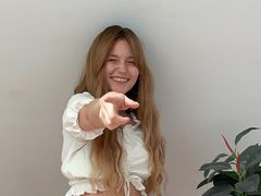 DominoBeamer from LiveJasmin