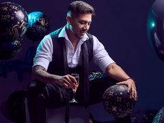 DomnGrey - male webcam at LiveJasmin