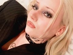 DophiMorris from LiveJasmin