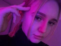 DoriHarris - blond female webcam at LiveJasmin