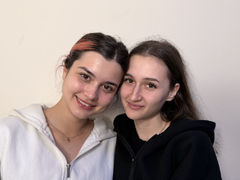 DrusillaAndLade - female with brown hair webcam at LiveJasmin