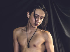 duvcuts - male webcam at LiveJasmin