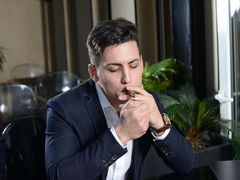 DylanGreen - male webcam at LiveJasmin