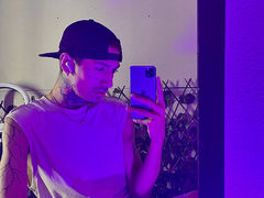 DylandStar from LiveJasmin