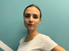 EarthaDodgson - female with brown hair webcam at LiveJasmin