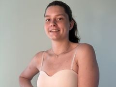 EarthaEliot - female with brown hair webcam at LiveJasmin