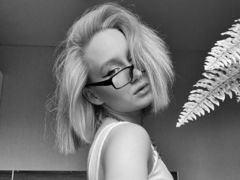 EasterFarabee from LiveJasmin