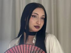 EasterArnet - female with brown hair webcam at LiveJasmin