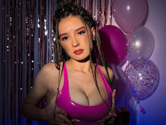 EdaMilk - female with brown hair and  big tits webcam at LiveJasmin