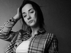 EdinaBoundy - female with brown hair and  big tits webcam at LiveJasmin